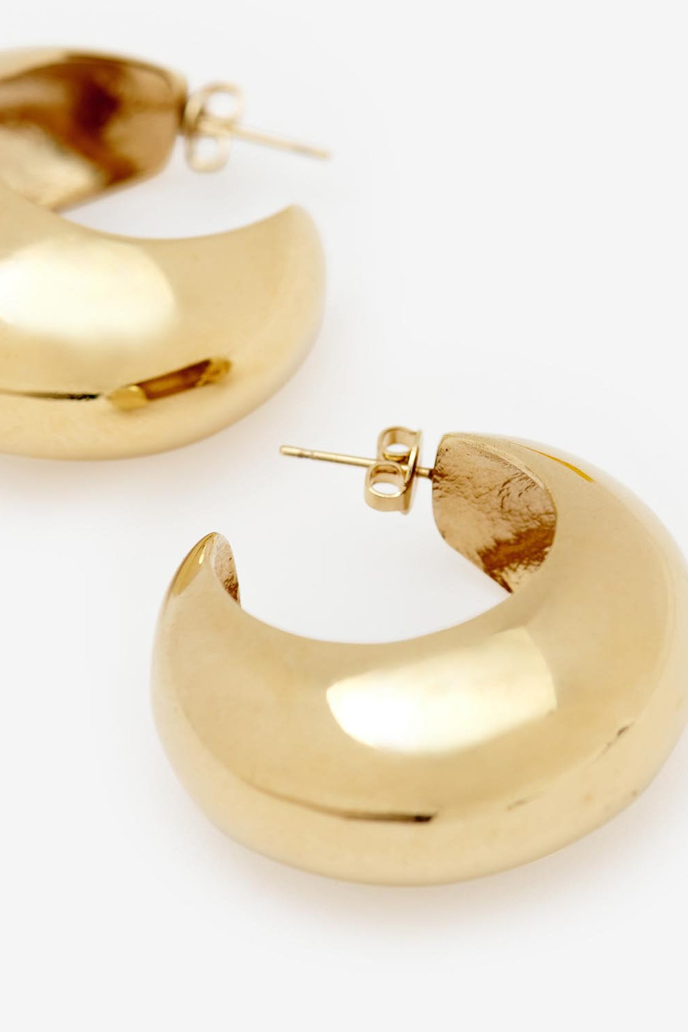 Shiny crescent domed hoop earrings - Gold - Woman - 4