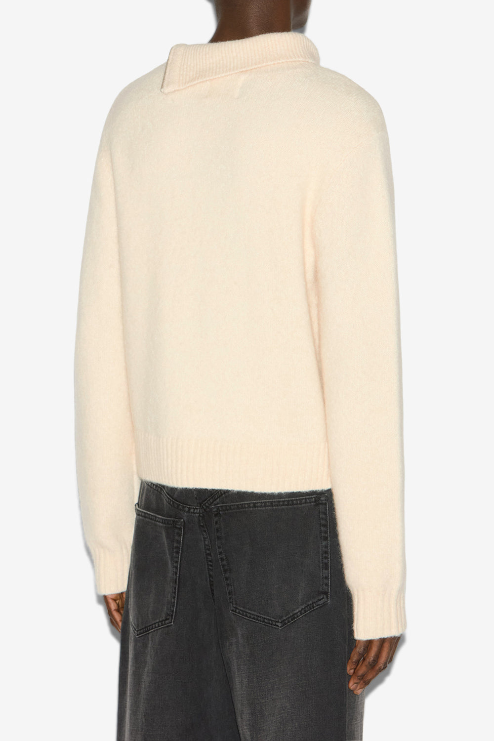 Aliocha stand-up collar plain-colored alpaca knit sweater - Ecru - Man - 5