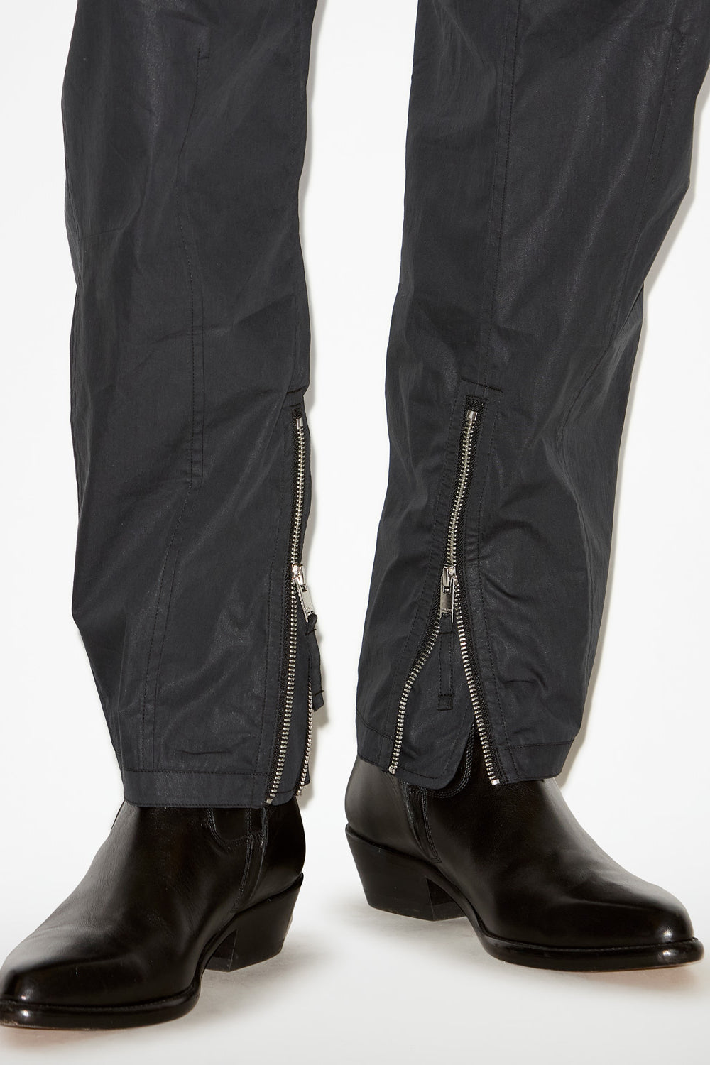 Pantalón yilsen con cremalleras - Negro lavado - Man - 3