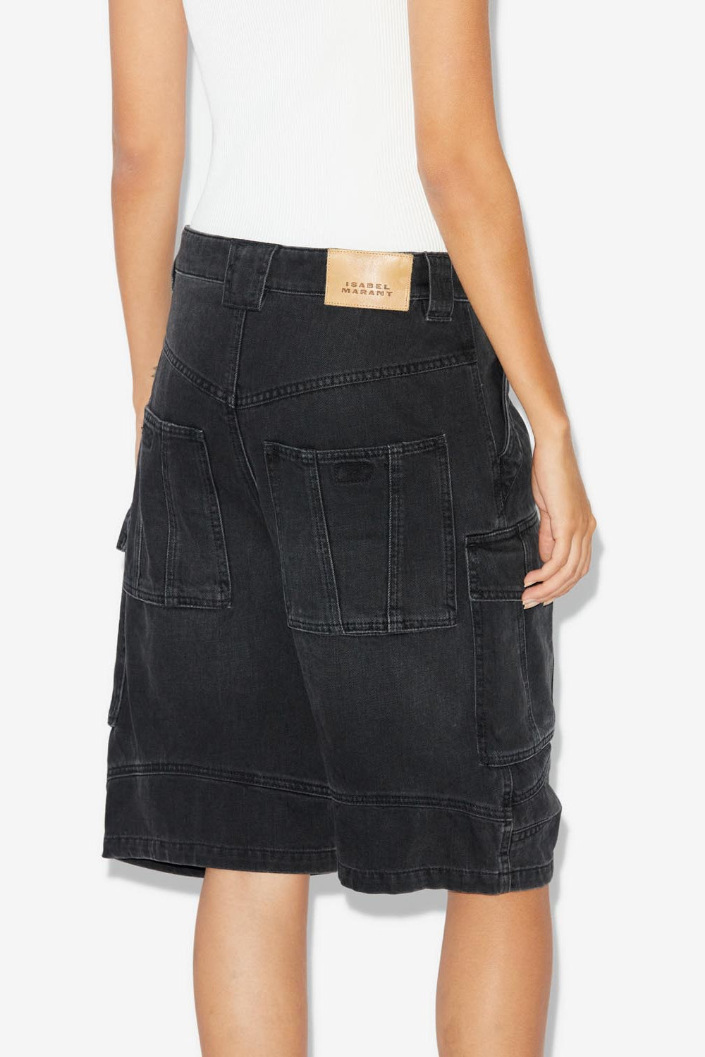 Long denim shorts with cargo pockets - Schwarz gewaschen - Woman - 5