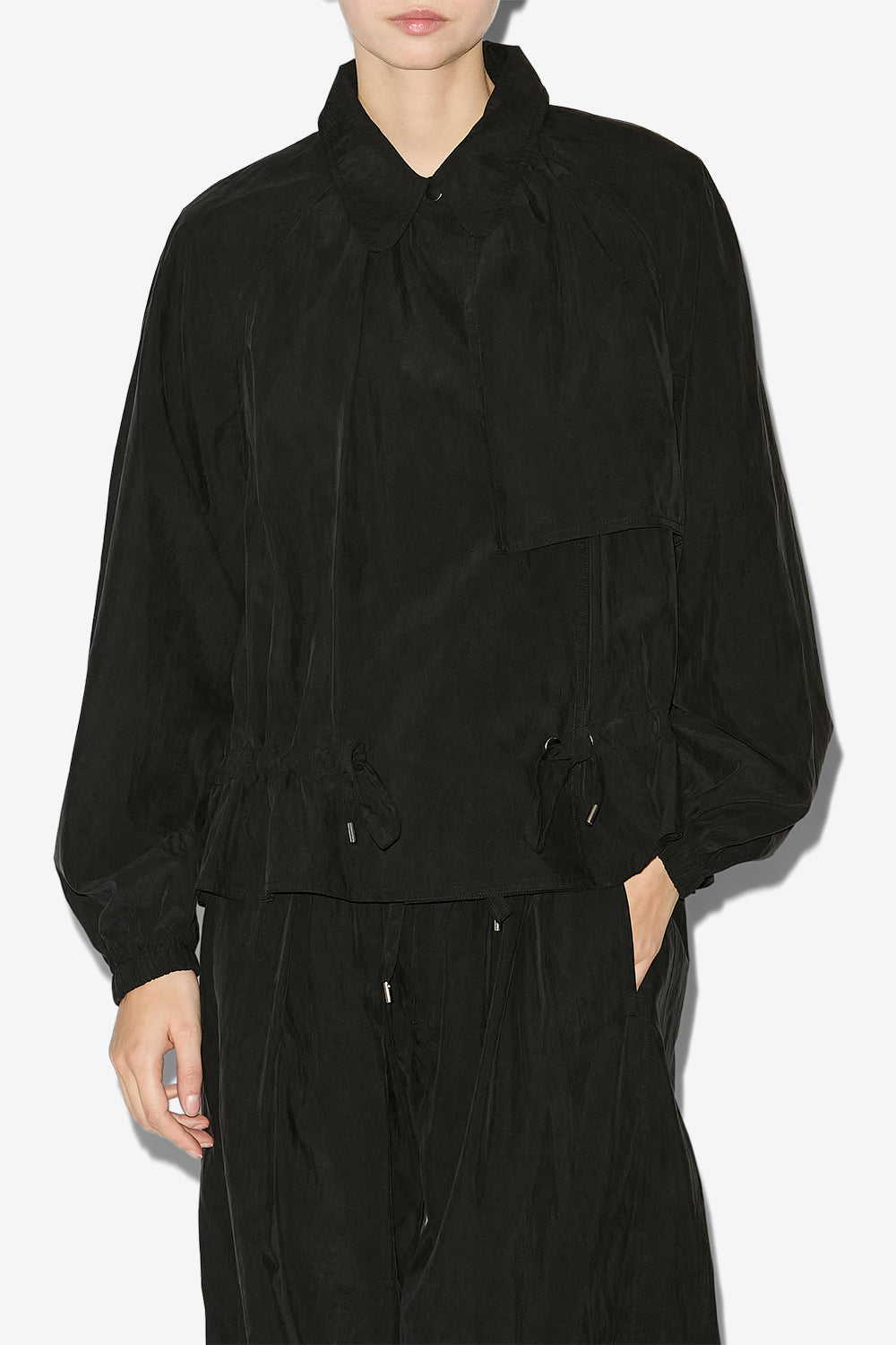 Veste courte gwenola en tissu technique satiné - Noir - Woman - 4