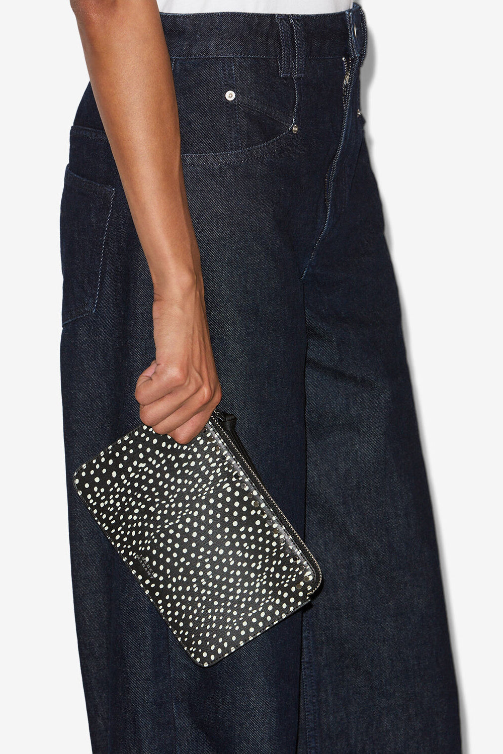 Flat pouch printed leather clutch bag - Black and ecru - Woman - 2