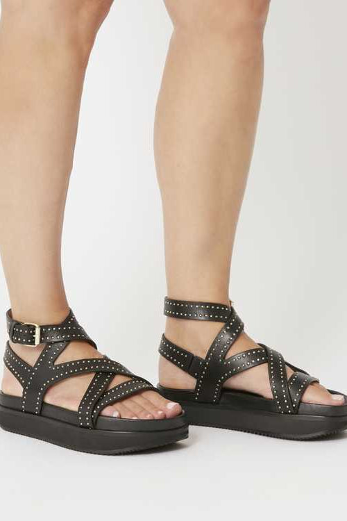 Sandalias planas de piel con tachuelas neryse - Negro - Woman - 5