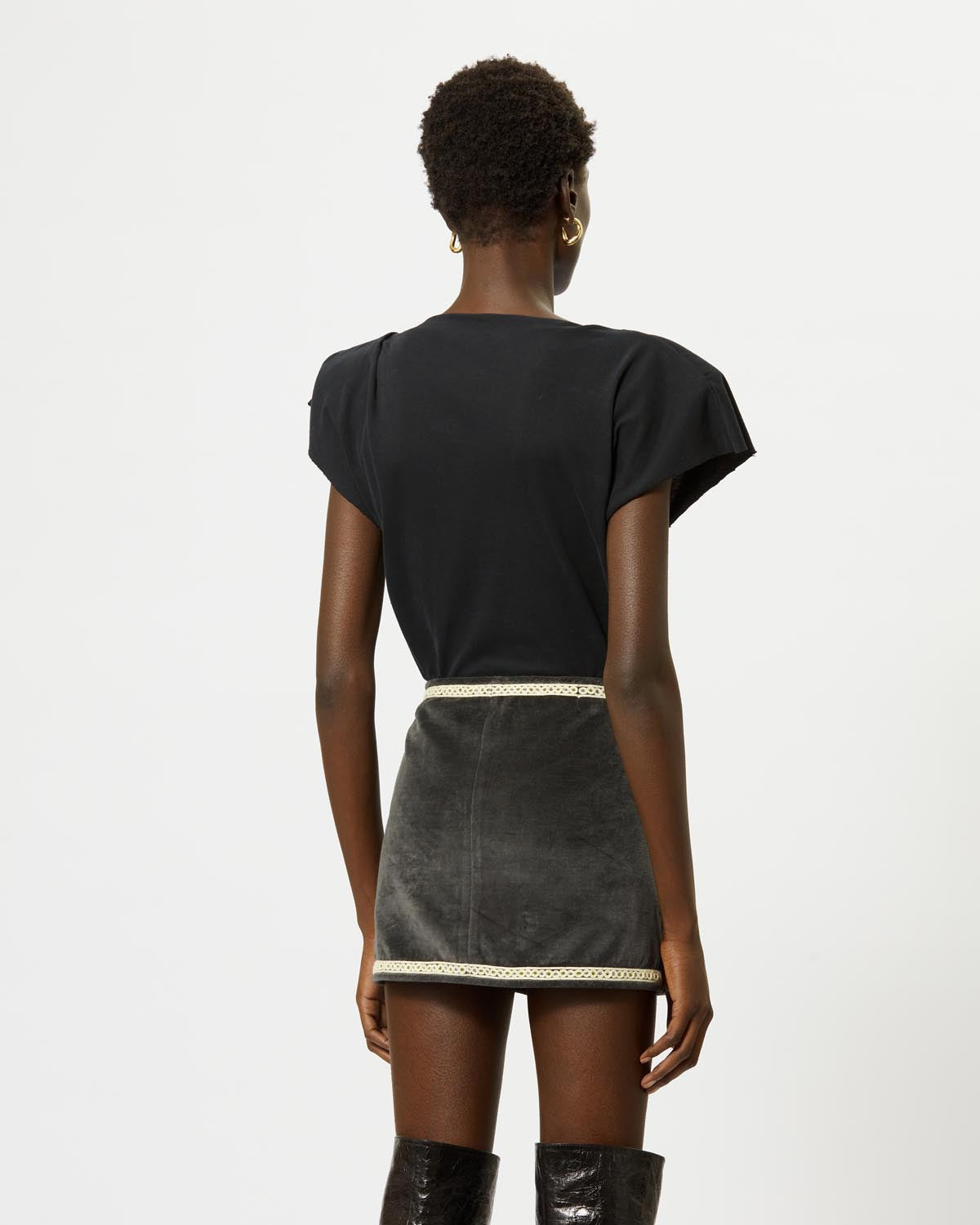 Asymmetrisches t-shirt mit kurzen ärmeln sebani - Schwarz - Woman - 8