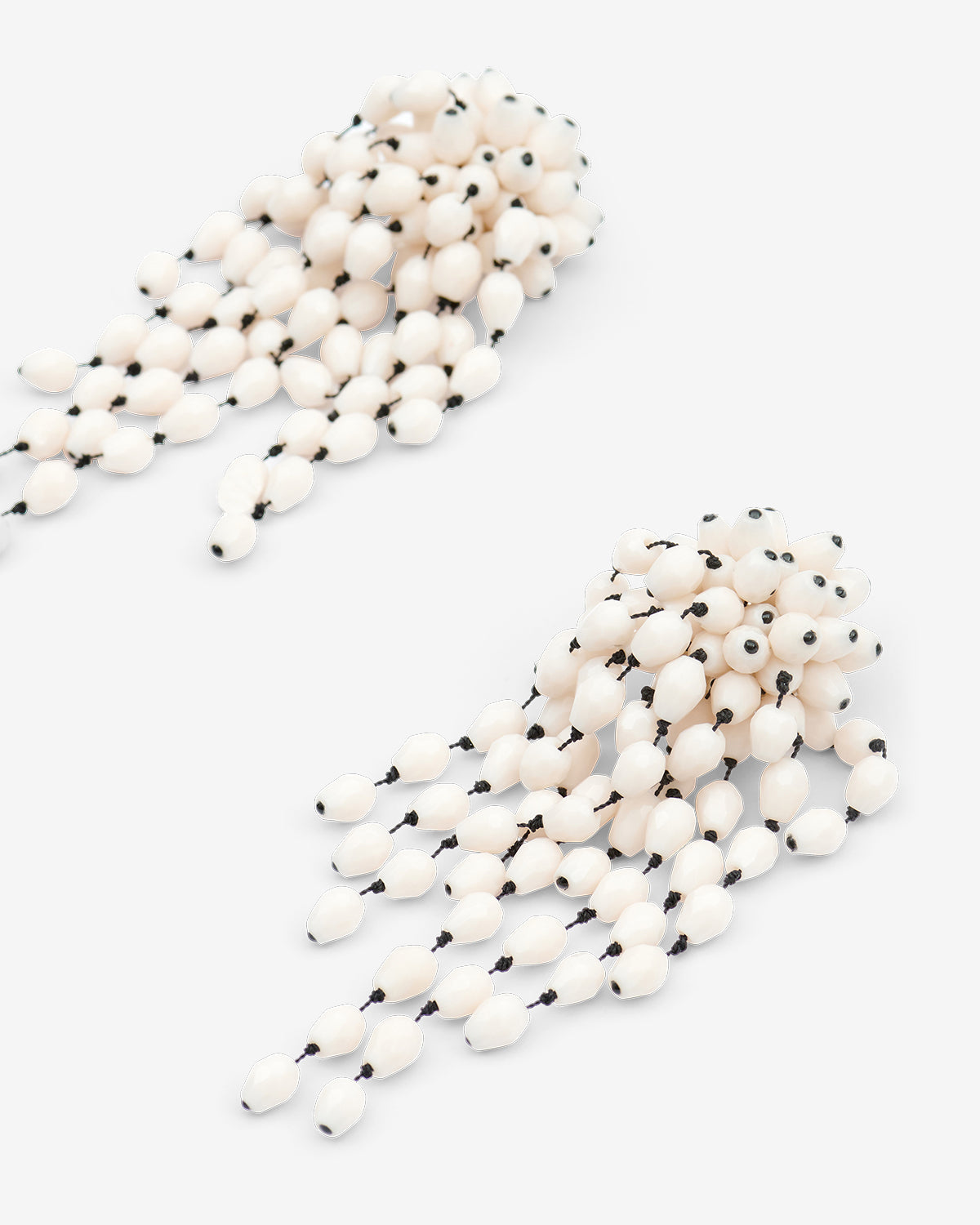 Boucles d'oreilles pendantes en perles hanabi - Écru-argenté - Woman - 2