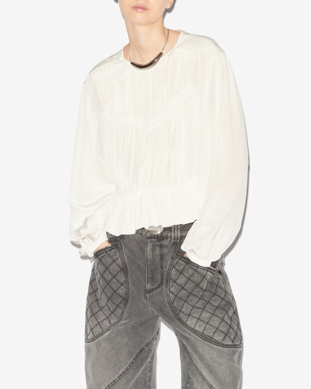 젤리나(gelina) 플레인 크레이프 드 신 개더 주름 블라우스 - 에크루 - Woman - 3