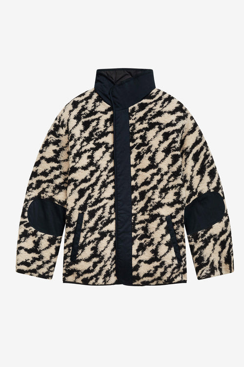 오데마(Odemmah) 코트