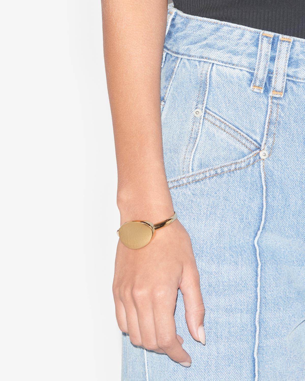 Ory cuff bracelet in gold-finish brass - Gold - Woman - 2