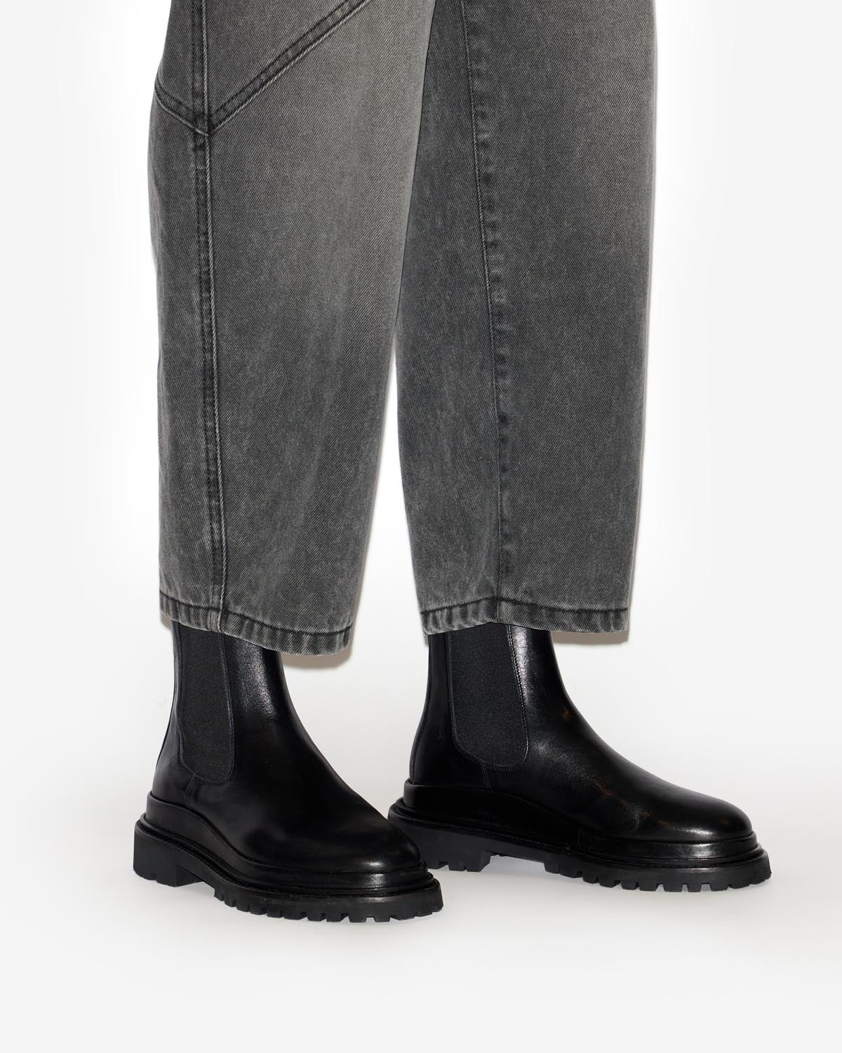 세일리(ceilee) 가죽 소재 레인저 앵클 부츠 - 검은색 - Woman - 5