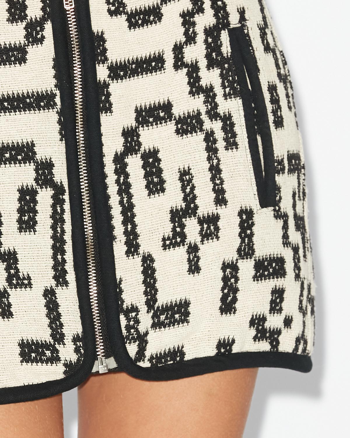 Arono short skirt in coton jacquard - Black - Woman - 2