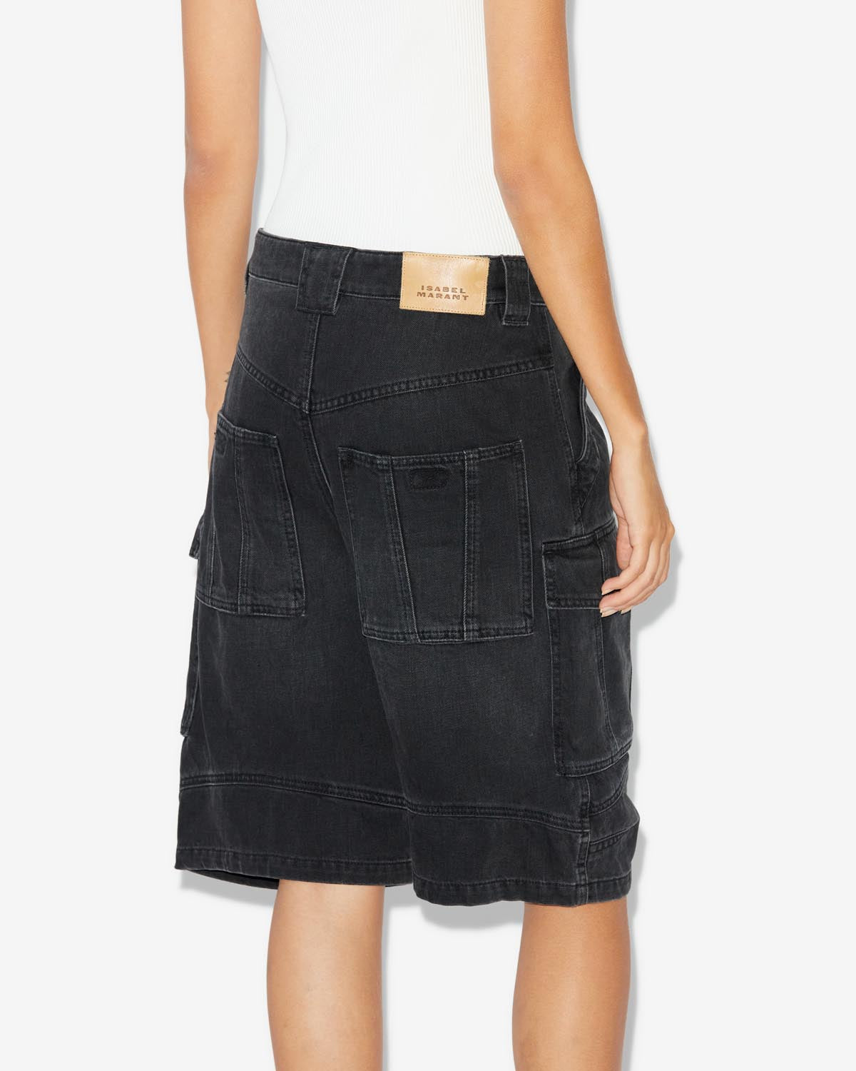 Long denim shorts with cargo pockets - Nero lavato - Woman - 4
