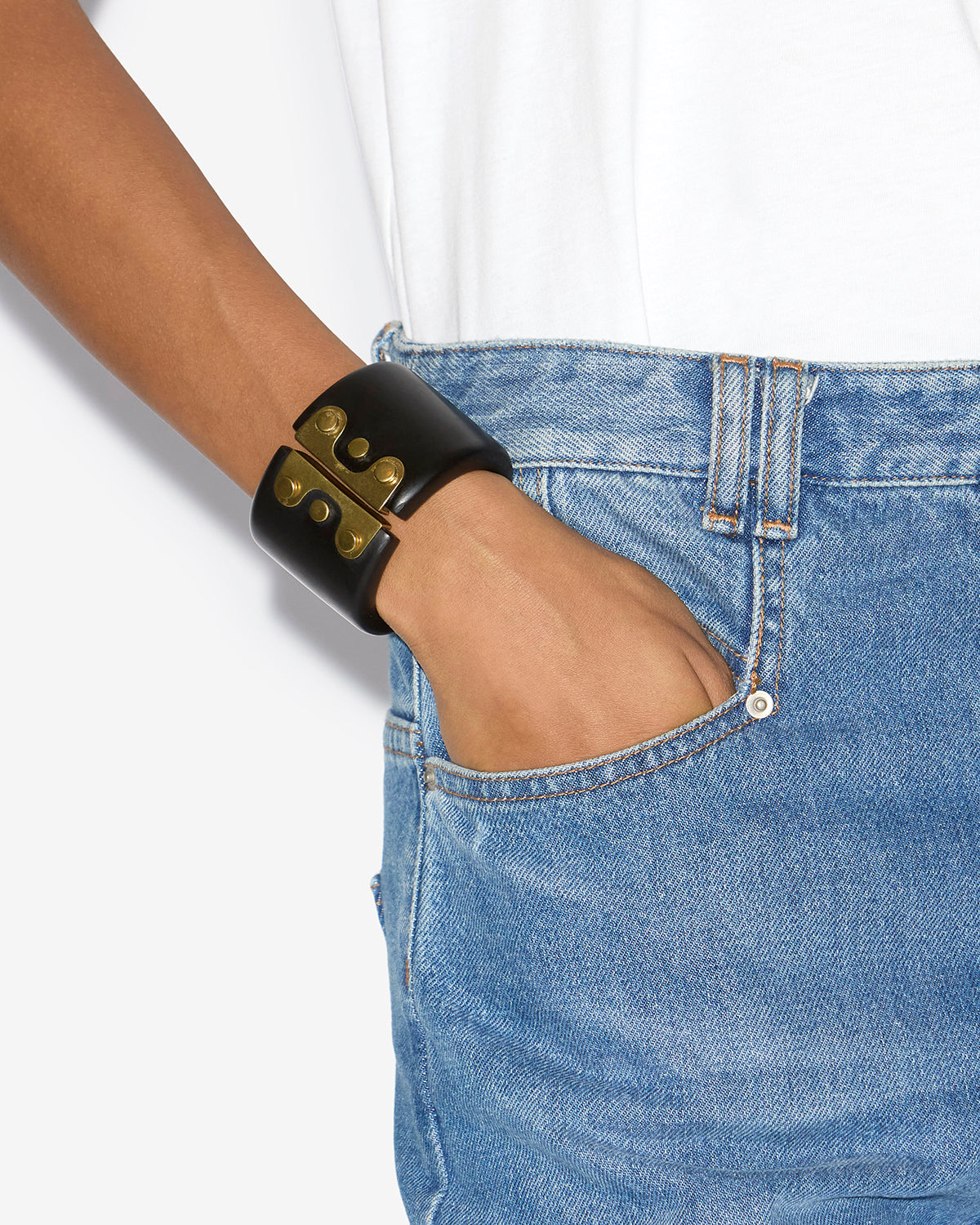 Manschettenarmband hoda auf harz und messing - Black-light brass - Woman - 2