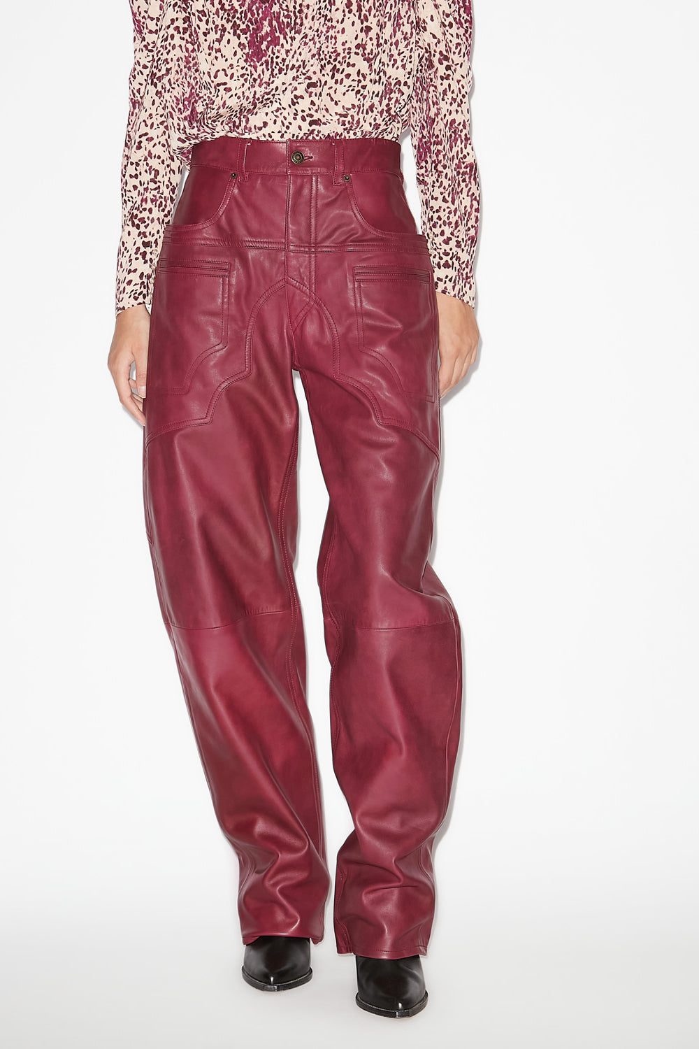 Pantalon breydi en cuir d'agneau à découpes  - Berry - Woman - 4