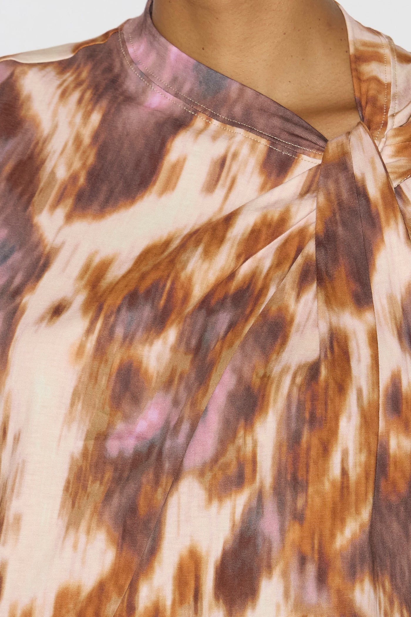 Camiseta asimétrica nayda de algodón estampada - Ecru-ochre - Woman - 3